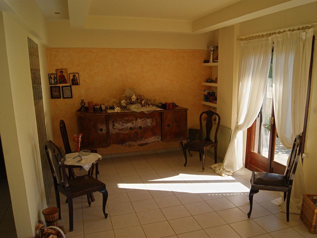 Iliotropio Studios Loutra Edipsou  Exteriér fotografie